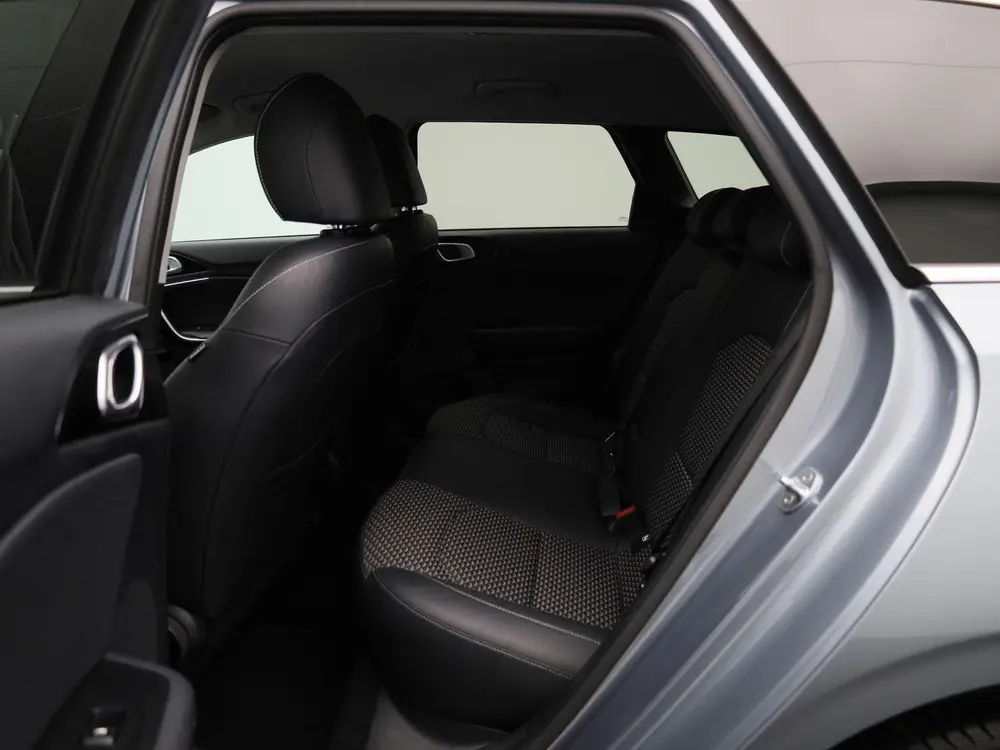 Kia Ceed 1.0 T-GDi MHEV DynamicPlusLine uit 2022, foto 10