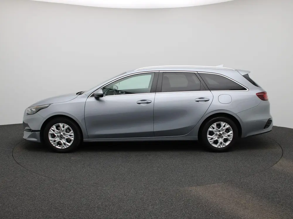 Kia Ceed 1.0 T-GDi MHEV DynamicPlusLine uit 2022, foto 4