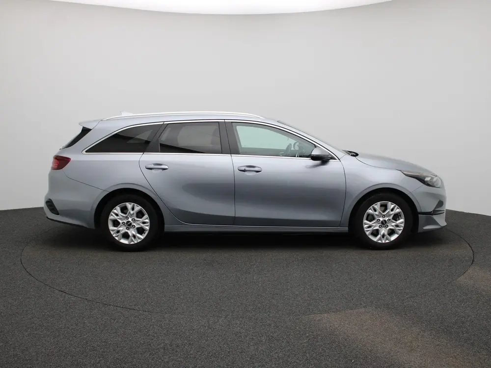 Kia Ceed 1.0 T-GDi MHEV DynamicPlusLine uit 2022, foto 6