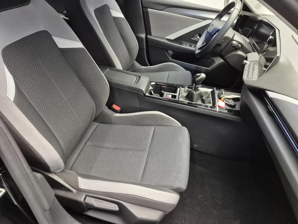 Opel Astra 1.2 Level 2 Navi Apple uit 2023, foto 6