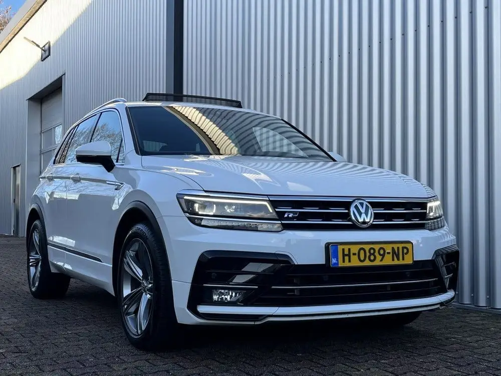 Volkswagen Tiguan 1.5 TSI Highline Business R | Panorama Dak uit 2020, foto 12