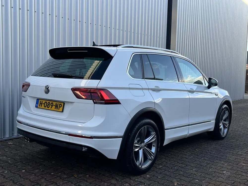 Volkswagen Tiguan 1.5 TSI Highline Business R | Panorama Dak uit 2020, foto 14