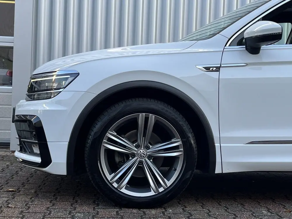 Volkswagen Tiguan 1.5 TSI Highline Business R | Panorama Dak uit 2020, foto 4
