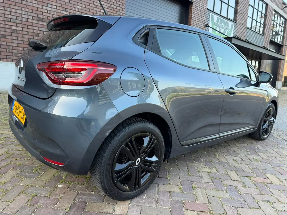 Renault Clio 1.0 TCe uit 2021, foto 2