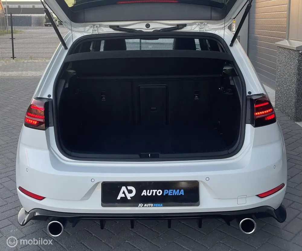 Volkswagen Golf 2.0 TSI GTI DSG Performance 245PK uit 2020, foto 20