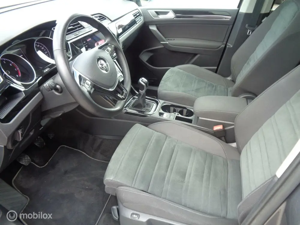 Volkswagen Touran 1.5 TSI Comfortline Business 7p/Airco/Pano uit 2020, foto 9