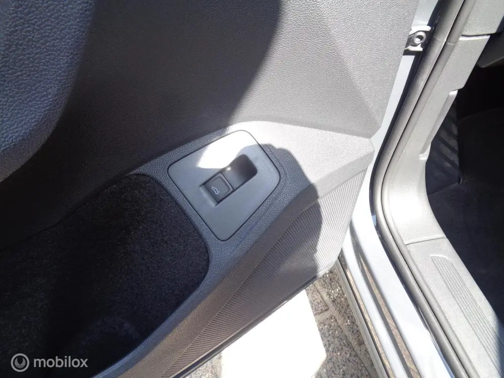 Volkswagen Tiguan 1.5 TSI Elegance/Airco/Navi/Panorama/Virtu uit 2021, foto 11