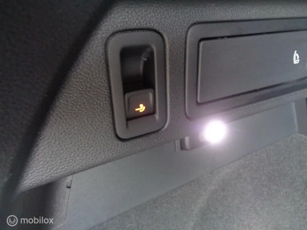 Volkswagen Tiguan 1.5 TSI Elegance/Airco/Navi/Panorama/Virtu uit 2021, foto 17