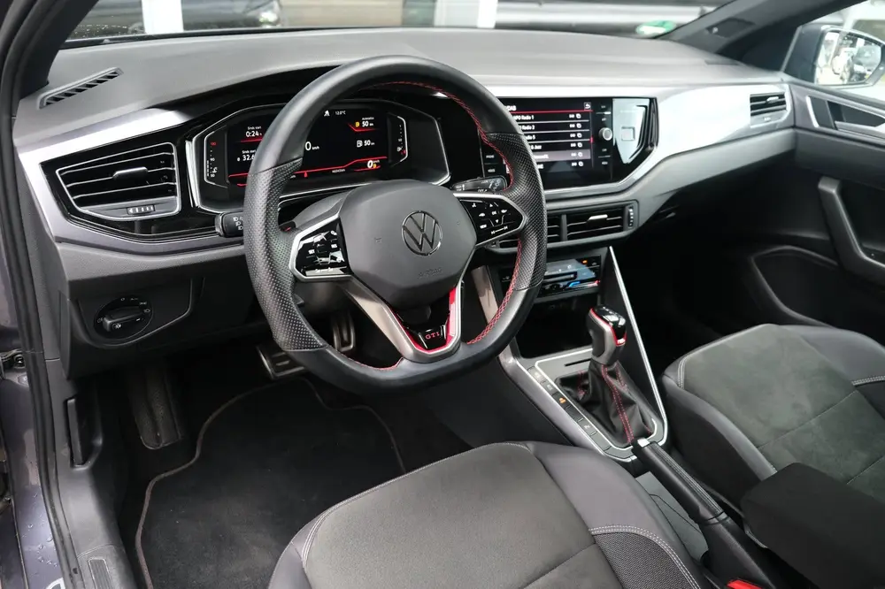 Volkswagen Polo 2.0 TSI GTI 207PK DSG Facelift Pano Alcantar uit 2023, foto 3