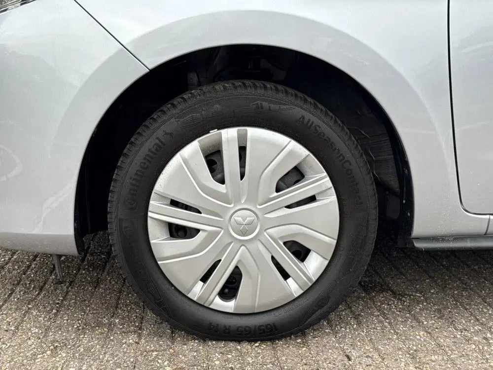 Mitsubishi Space Star 1.2 Connect+ (bj 2024) uit 2024, foto 9