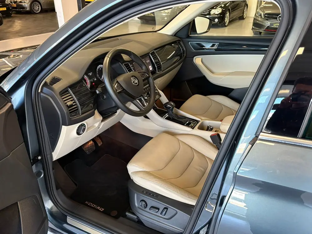 Skoda Kodiaq 2.0 TSI 4x4 Sportline Business 7p. CAMERA uit 2019, foto 16