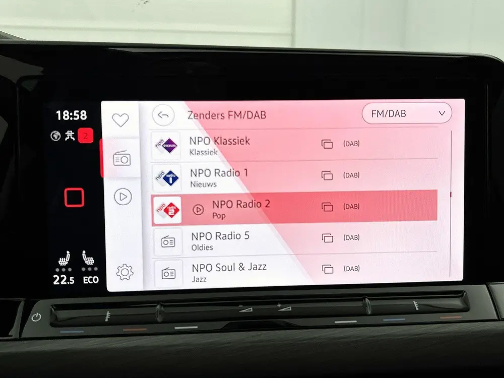 Volkswagen Golf 1.4 eHybrid Style | SOH 94.7% | PANORAMADAK uit 2022, foto 7