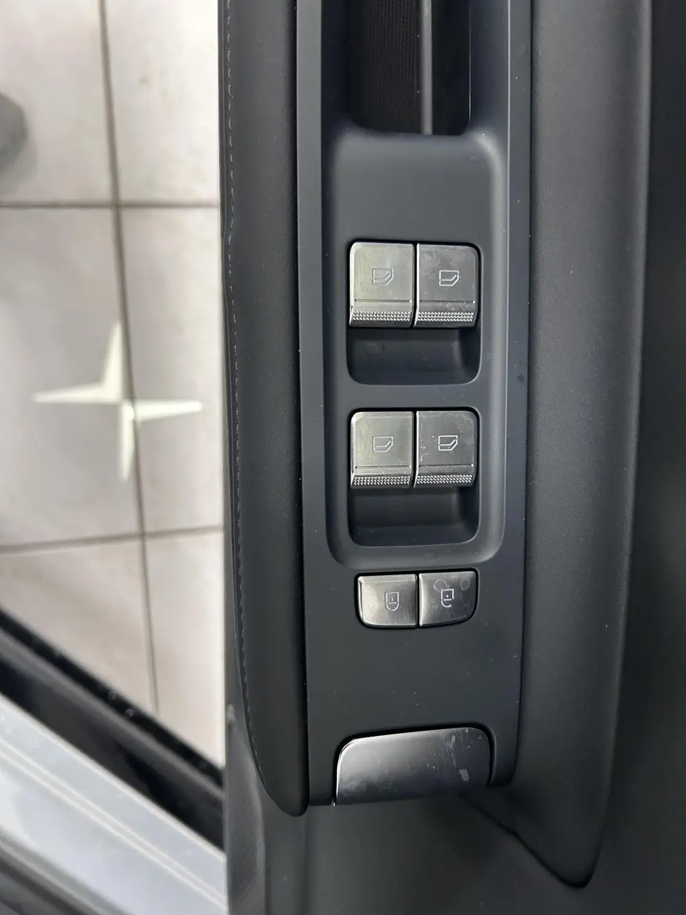 Polestar 4 Long Range Single motor 100 kWh PANORAMADA uit 2025, foto 20