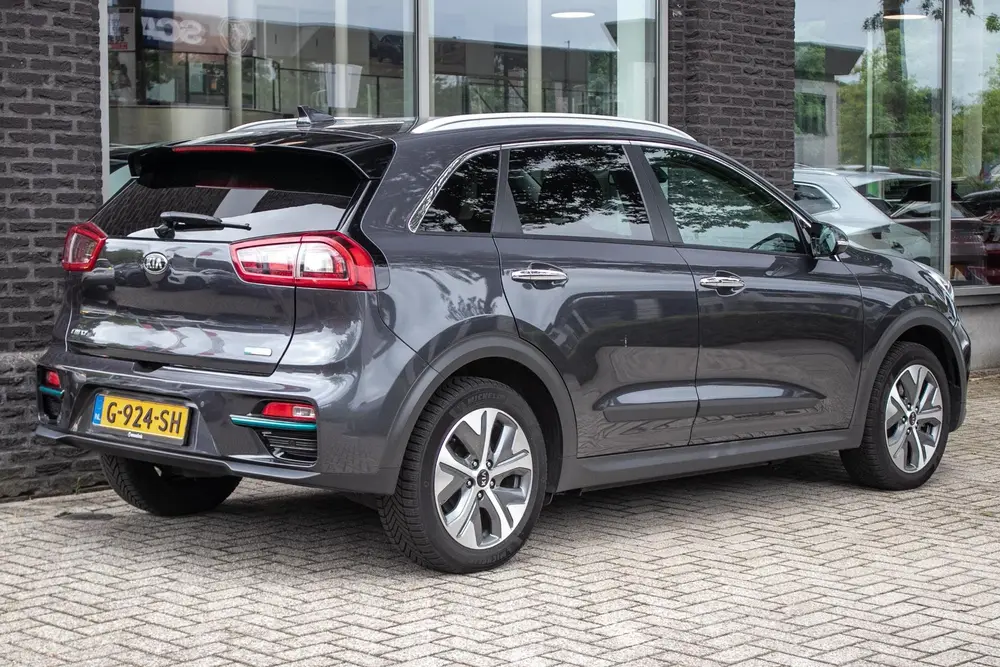 Kia Niro ExecutiveLine 64 kWh uit 2019, foto 2