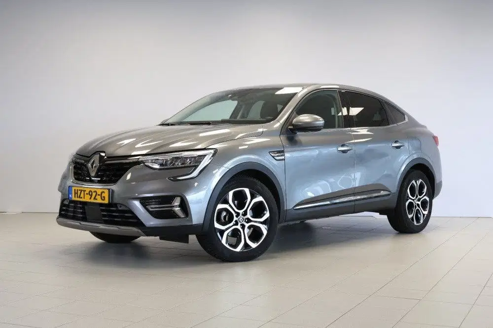 Renault Arkana 1.6 E-Tech Hybrid 145PK Intens uit 2022, foto 2