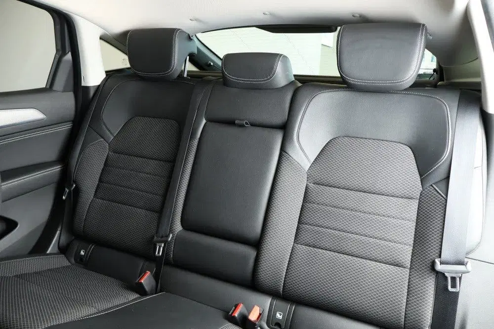 Renault Arkana 1.6 E-Tech Hybrid 145PK Intens uit 2022, foto 8