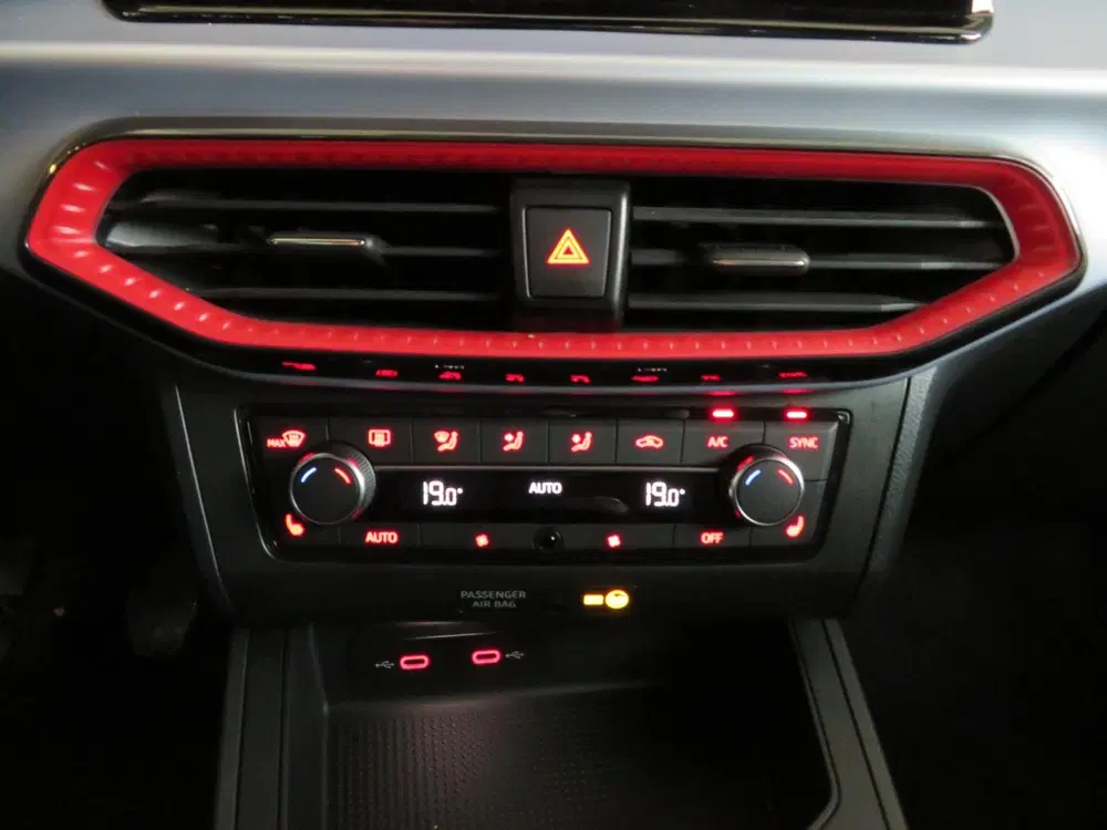 SEAT Ibiza 1.0 TSI FR BUS INT. BJ 22 uit 2022, foto 12