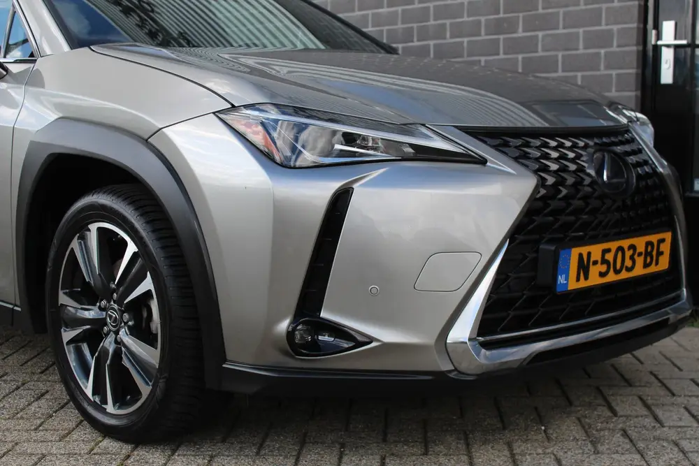 Lexus UX 250h Luxury Line / Carplay / Camera / Leer uit 2019, foto 19