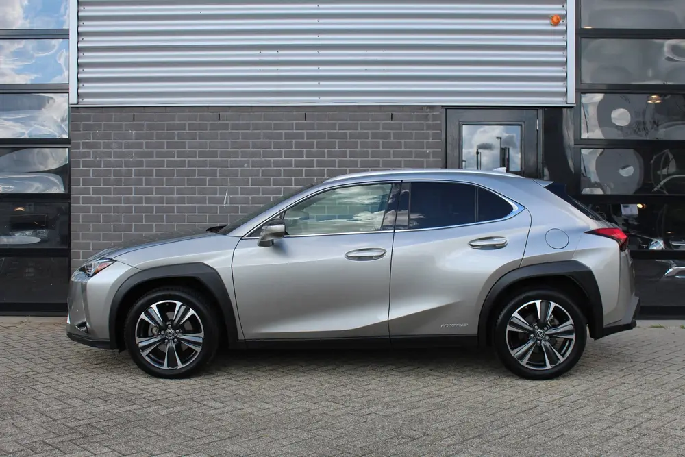 Lexus UX 250h Luxury Line / Carplay / Camera / Leer uit 2019, foto 20