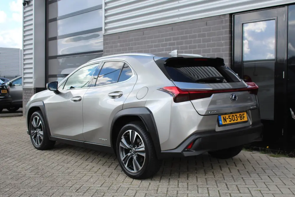 Lexus UX 250h Luxury Line / Carplay / Camera / Leer uit 2019, foto 7