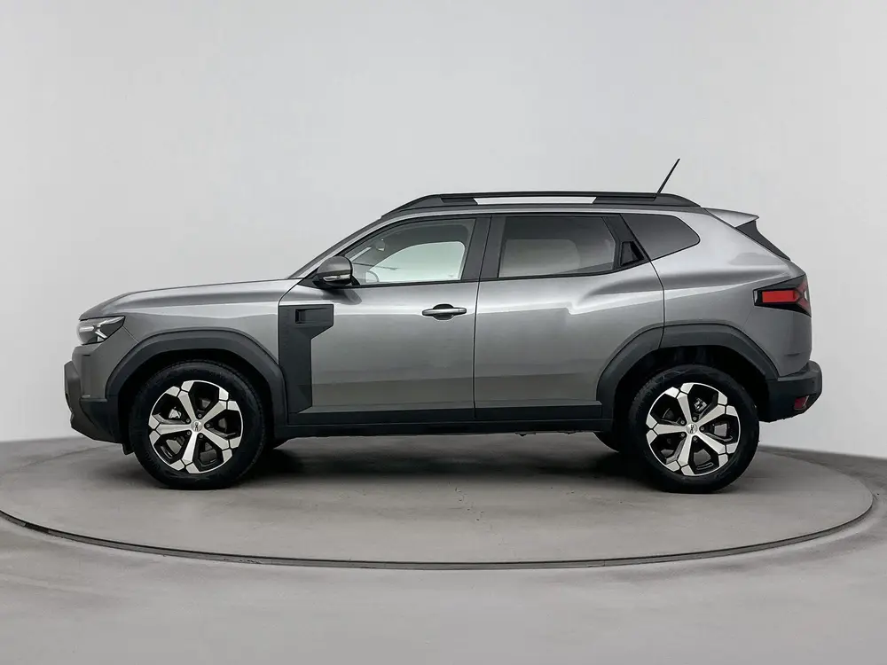 Dacia Duster 1.6 Hybrid Journey 140PK uit 2025, foto 2