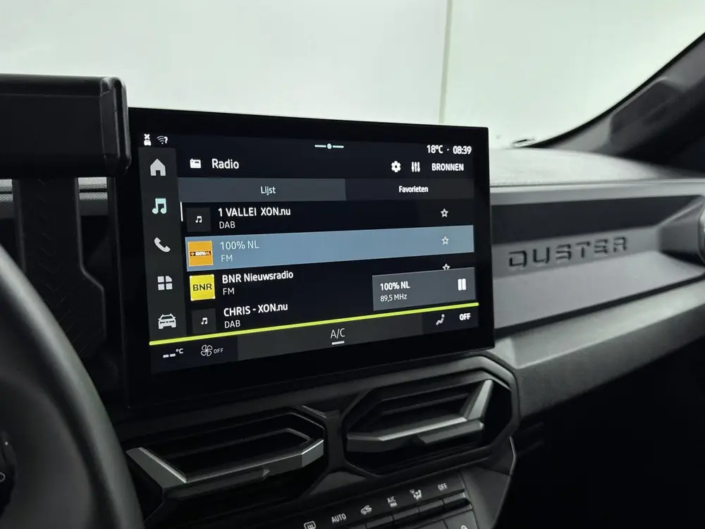 Dacia Duster 1.6 Hybrid Journey 140PK uit 2025, foto 7