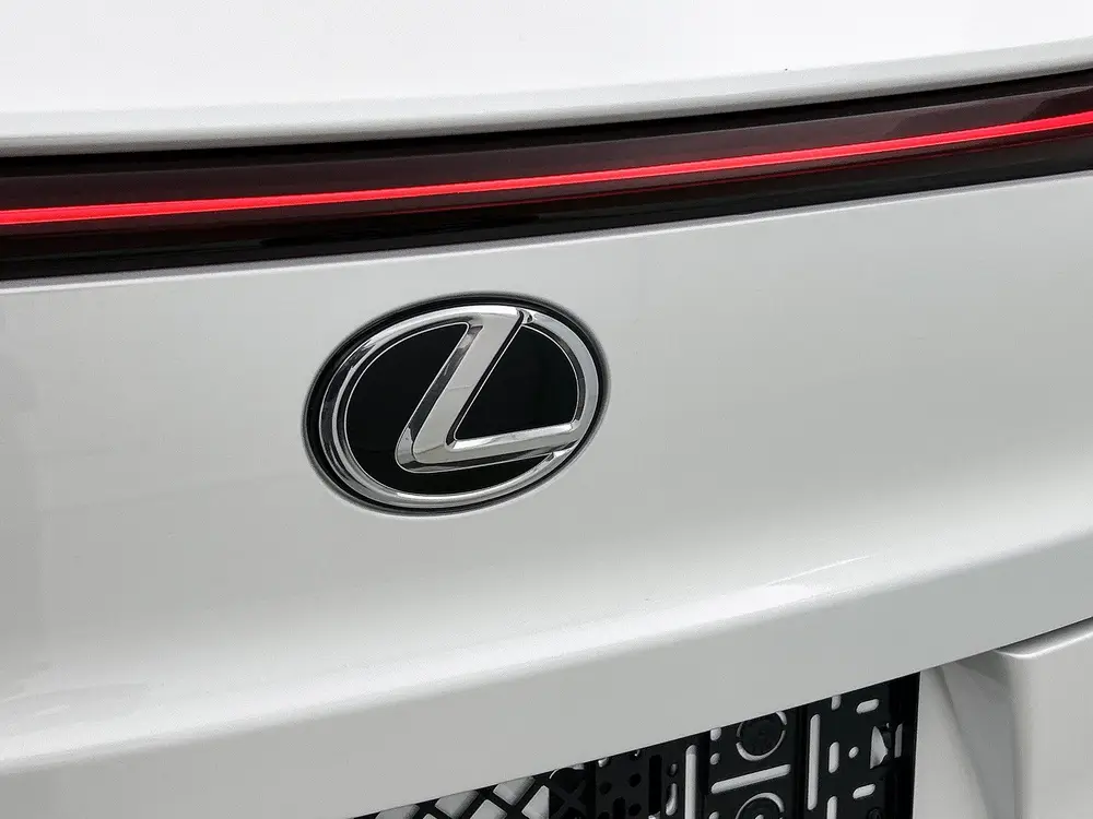 Lexus UX 250h Urban Line uit 2024, foto 19