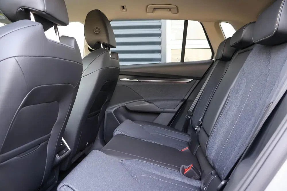 Skoda Elroq 60 204pk Business Edition Tour uit 2025, foto 19