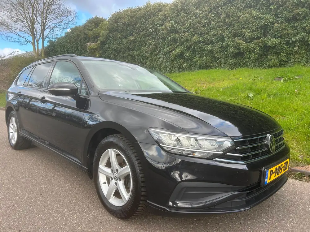 Volkswagen Passat Variant 2.0 TDI Business - Navi - Clima uit 2021