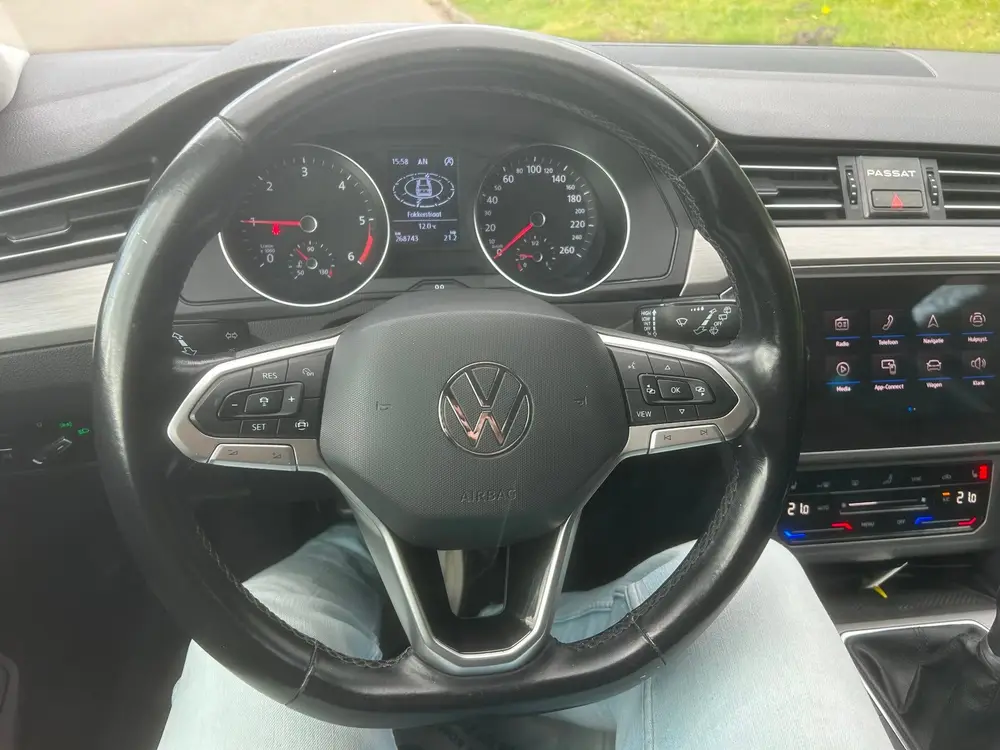 Volkswagen Passat Variant 2.0 TDI Business - Navi - Clima uit 2021, foto 15