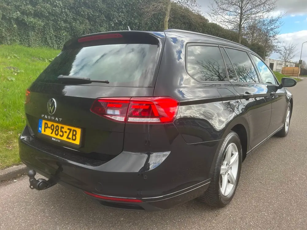 Volkswagen Passat Variant 2.0 TDI Business - Navi - Clima uit 2021, foto 3