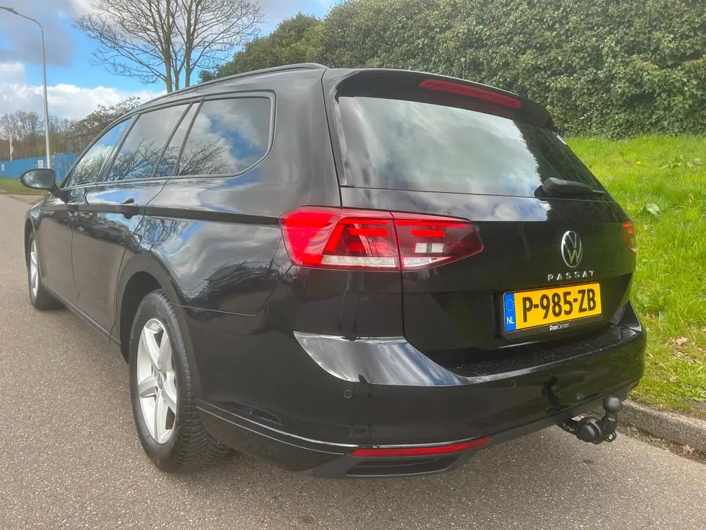 Volkswagen Passat Variant 2.0 TDI Business - Navi - Clima uit 2021, foto 6