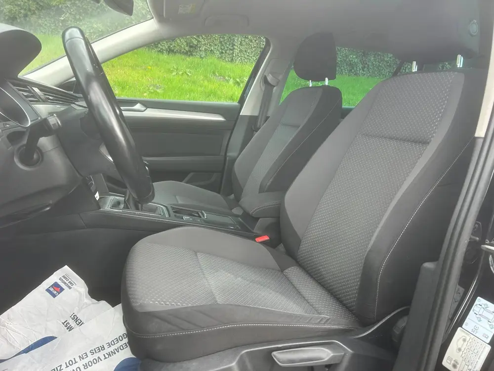 Volkswagen Passat Variant 2.0 TDI Business - Navi - Clima uit 2021, foto 8
