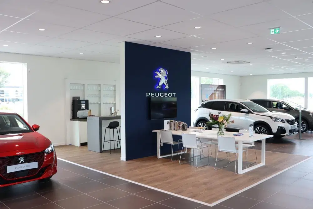 Peugeot 308 1.2 Hybrid 145 e-DCS6 Business uit 2026, foto 4