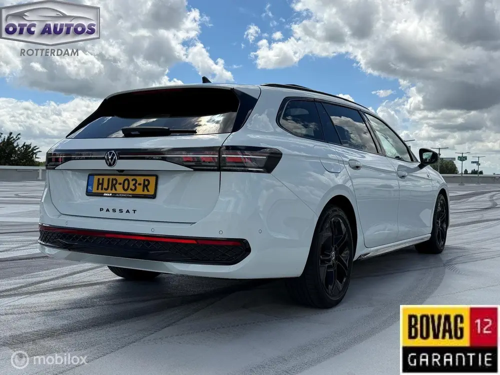 Volkswagen Passat Variant 2.0 TDI R-Line Business Panoramada uit 2024, foto 10