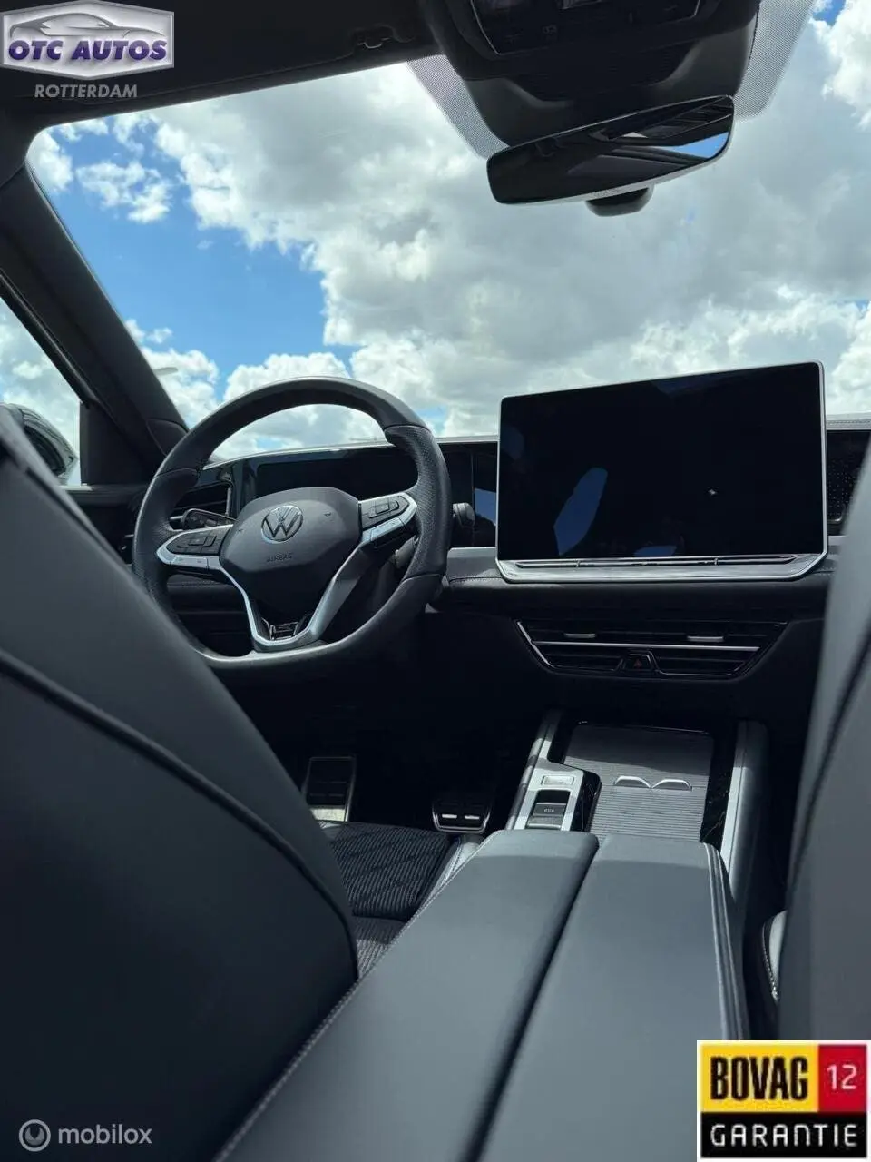 Volkswagen Passat Variant 2.0 TDI R-Line Business Panoramada uit 2024, foto 19