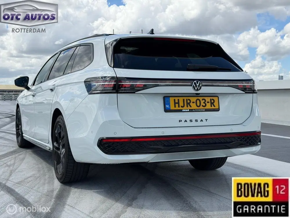 Volkswagen Passat Variant 2.0 TDI R-Line Business Panoramada uit 2024, foto 8