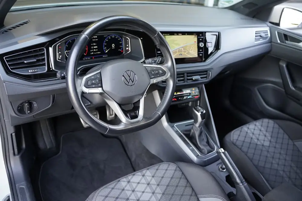 Volkswagen Polo 1.0 TSI 2x R-Line 110PK DSG Facelift Ascot I uit 2022, foto 3