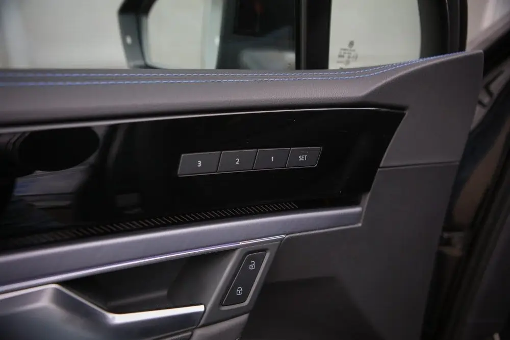 Volkswagen Touareg 3.0 TSi eHybr 4MR Ed R-line (bj 2025) uit 2025, foto 5