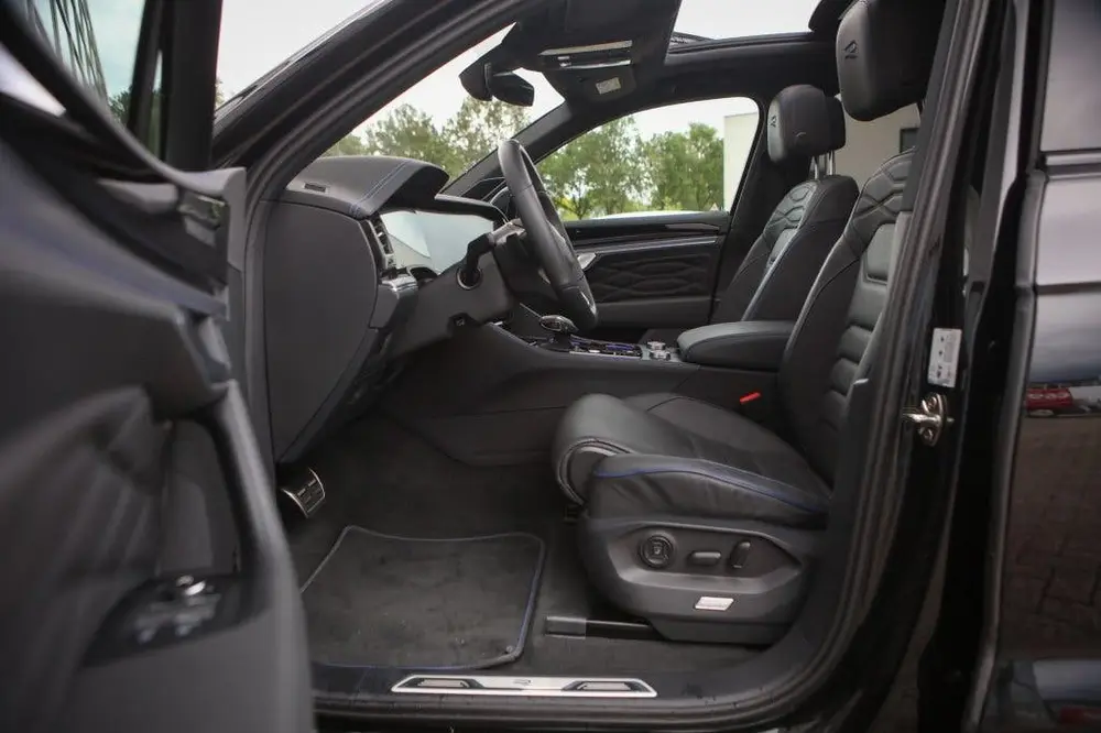 Volkswagen Touareg 3.0 TSi eHybr 4MR Ed R-line (bj 2025) uit 2025, foto 6