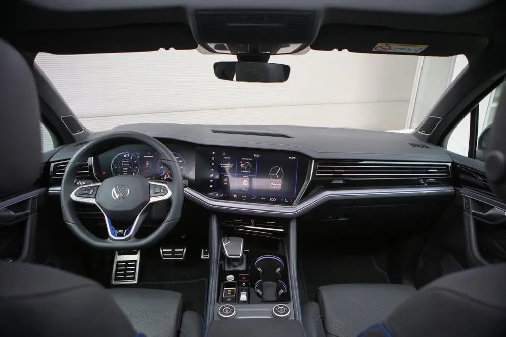 Volkswagen Touareg 3.0 TSi eHybr 4MR Ed R-line (bj 2025) uit 2025, foto 9