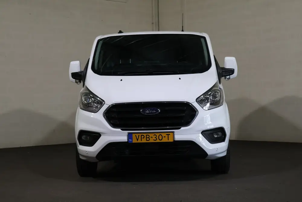 Ford Transit Custom 2.0 TDCI 130pk L1 H1 Limited Automaat uit 2022, foto 5