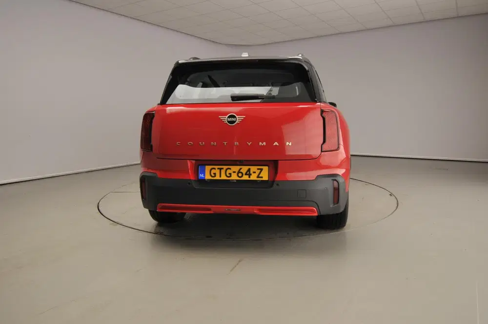Mini Countryman E Classic uit 2024, foto 3