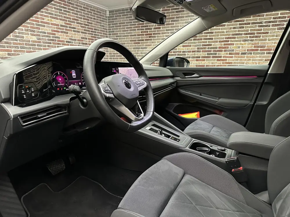 Volkswagen Golf 1.4 eHybrid Style | IQ Light| Memory| CarPla uit 2022, foto 3