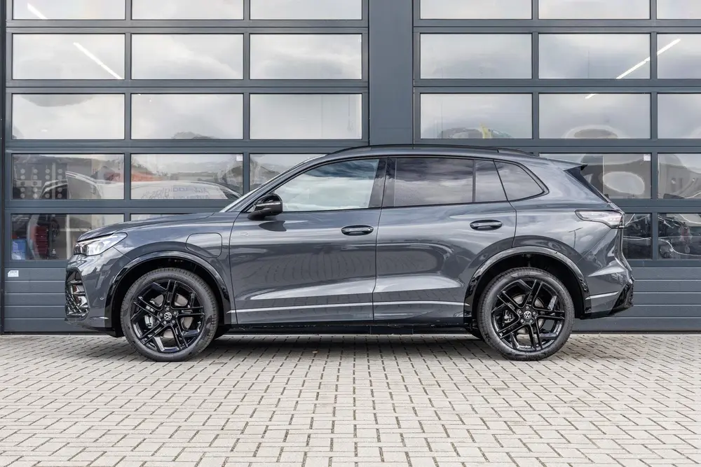 Volkswagen Tiguan 1.5 eHybrid 204pk R-Line Edition | 20" Vel uit 2026, foto 13