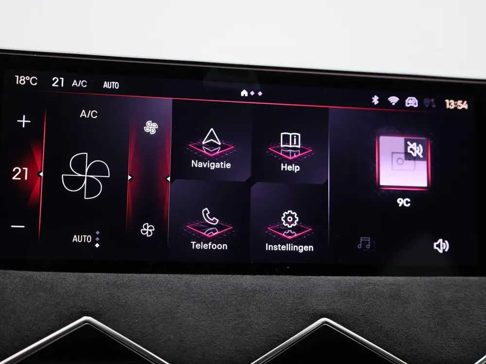DS Automobiles DS 3 DS DS 3 E-Tense PERFORMANCE Line uit 2023, foto 16