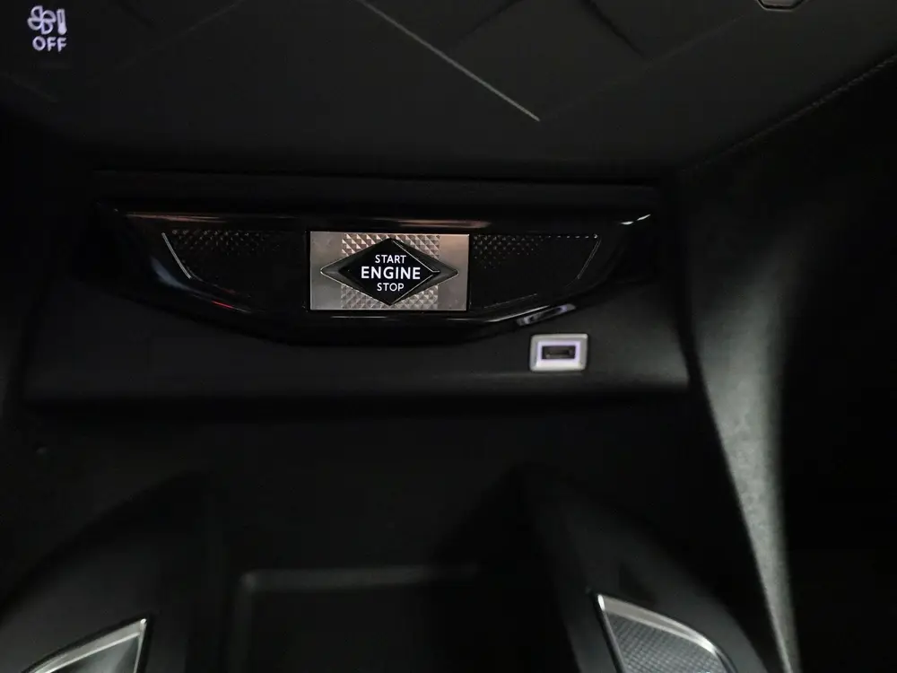 DS Automobiles DS 3 DS DS 3 E-Tense PERFORMANCE Line uit 2023, foto 20
