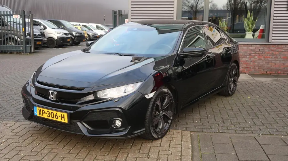 Honda Civic 1.0 i-VTEC Elegance / Achteruitrijcamera / Navi uit 2019, foto 5