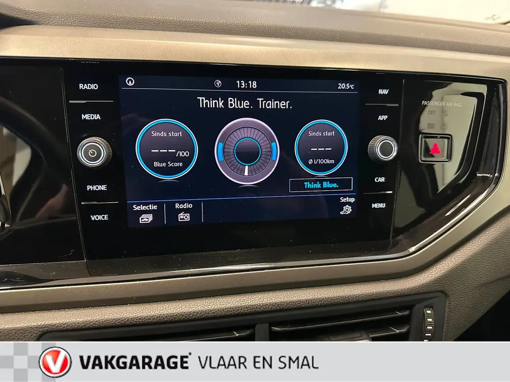 Volkswagen Polo 1.0 TSI Highline Business R 5 deurs-Automaat uit 2020, foto 10
