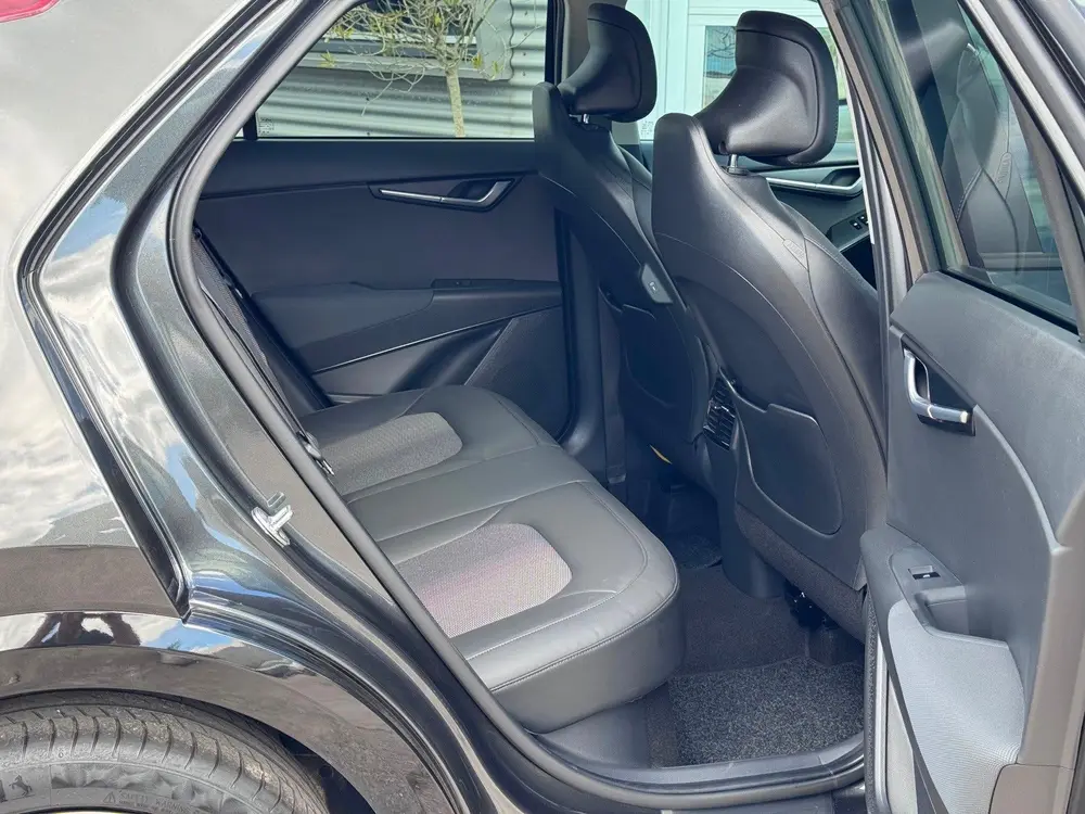 Kia Niro 1.6 GDi Hybrid DynamicLine Adaptieve Cruis uit 2022, foto 11